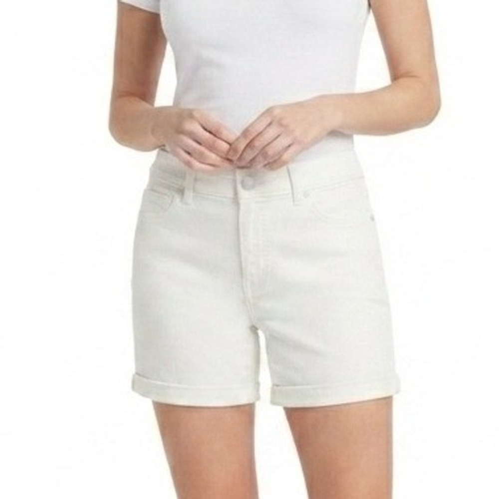 Croft & Barrow Denim Shorts Womens 10 White Classic Stretch Mid Rise Cuffed